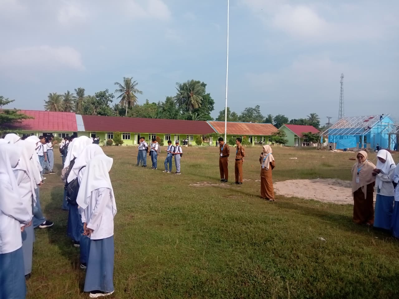 Apel Pagi SMA IT Budi Luhur